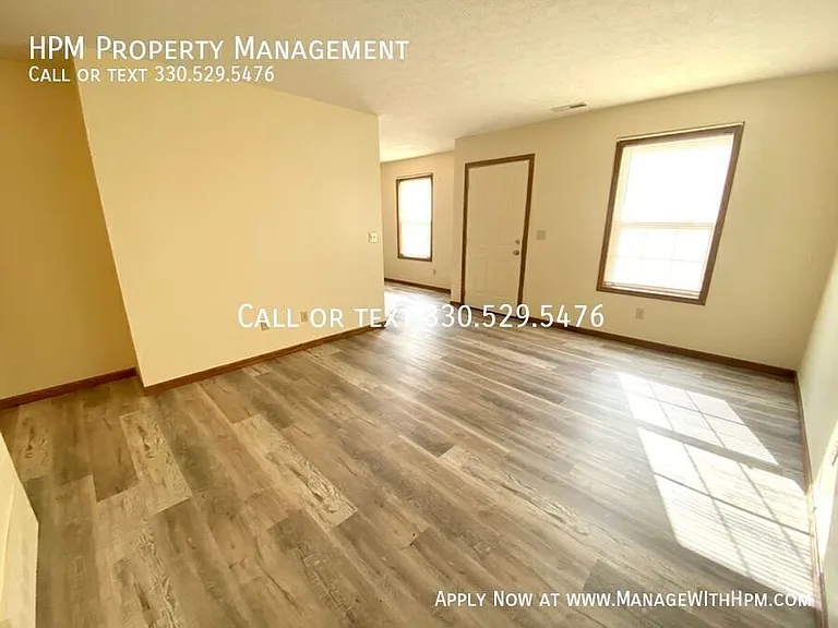 2509 Zircon St NE — Photo 5
