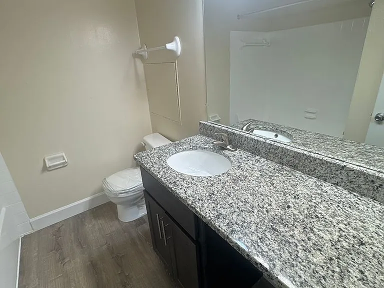 3331 Hewitt Ave #1 — Photo 113