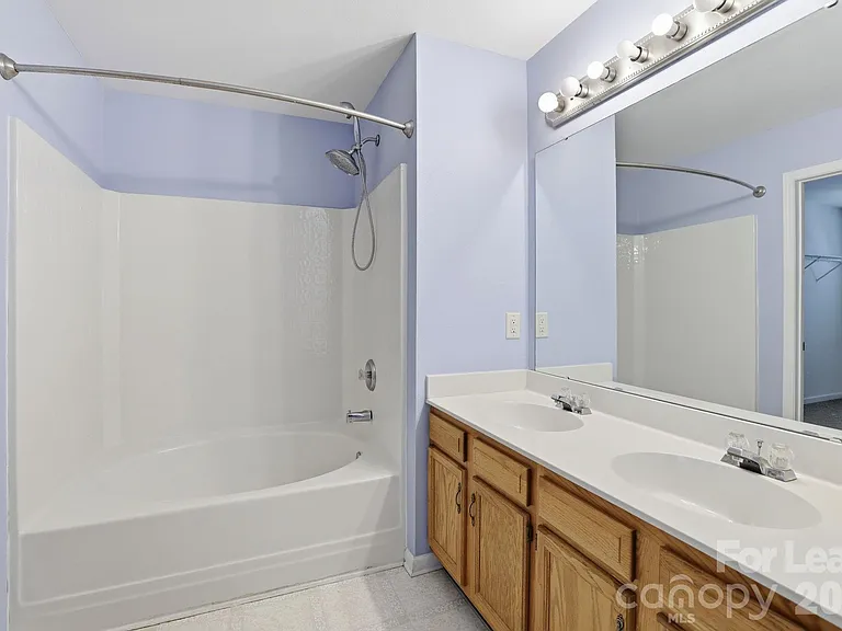 10781 Essex Hall Dr — Photo 25
