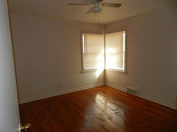 5th image of 2207 NW Ozmun Ave