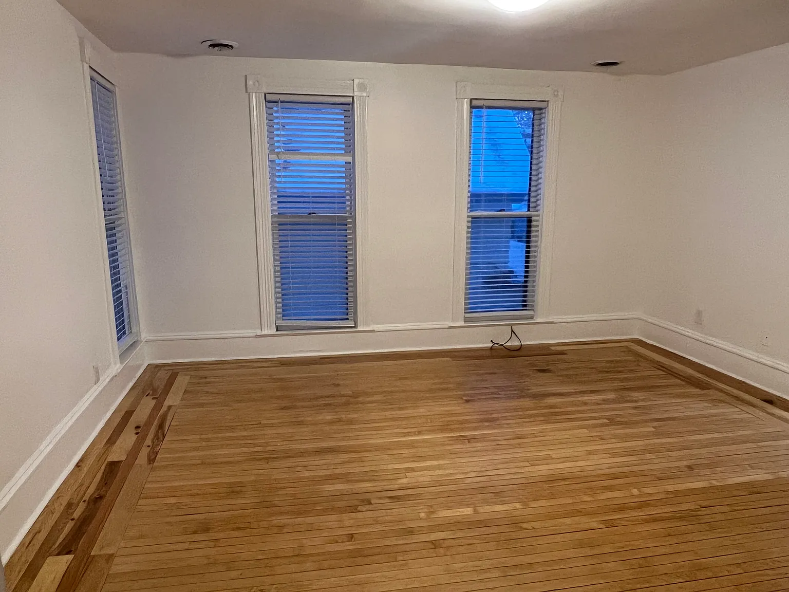 2 bed, 1000 sqft, $1,500 — Photo 4