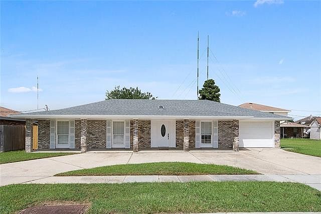 1st image of 3804 Riverland Dr