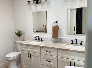 121 E Acacia St, Salinas, CA 93901