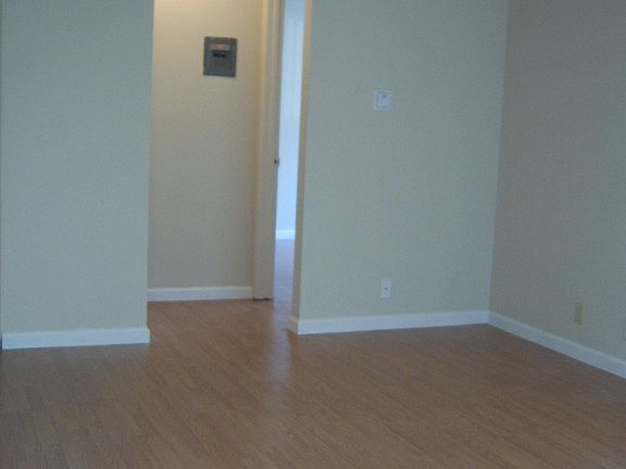 3rd image of 1024 Valencia Ave APT 11