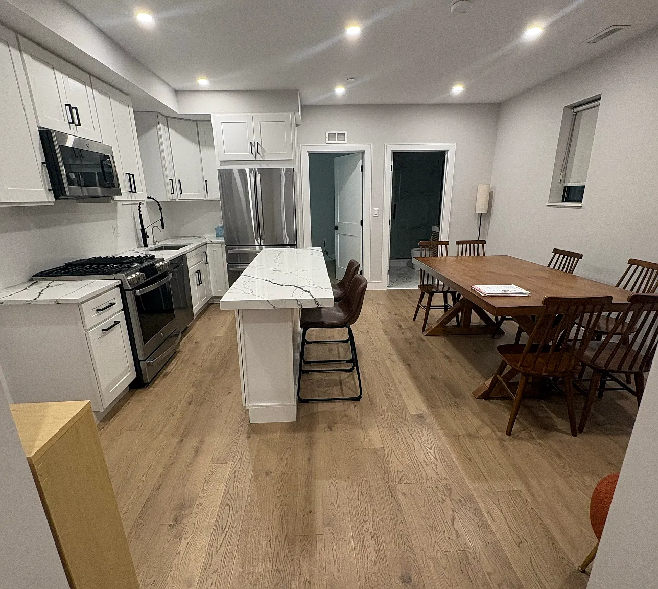 4 bed, 1040 sqft, $3,900 — Photo 4