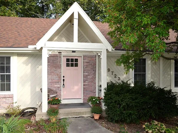 9723 N Flora Ave, Kansas City, MO 64155