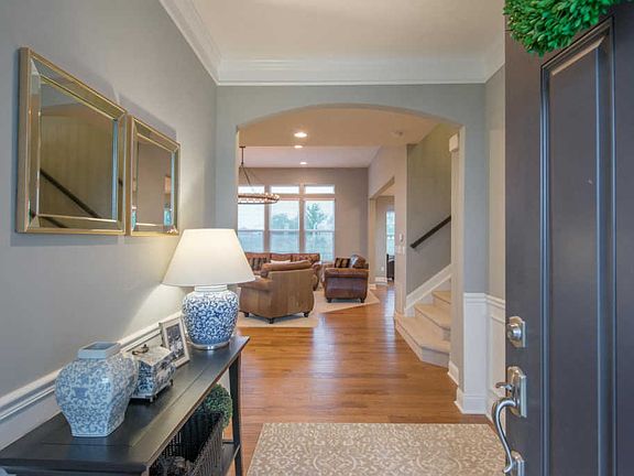 5th image of 1158 Balmoral Dr