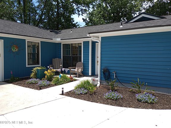 4th image of 572 CONSTITUTION Drive