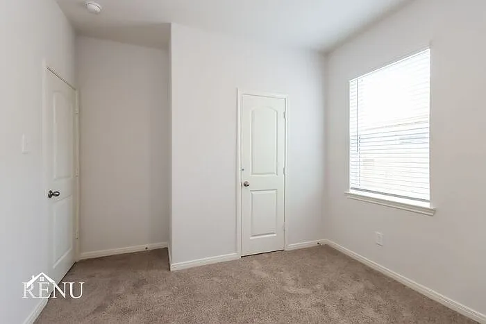 10482 Sweetwater Creek Dr — Photo 12