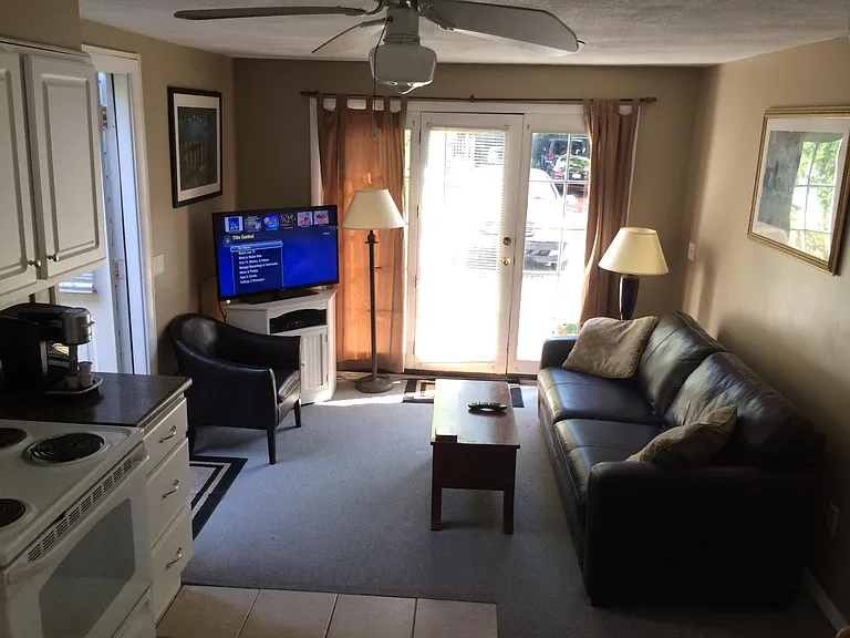 56 Prospect Hill St #B — Photo 3