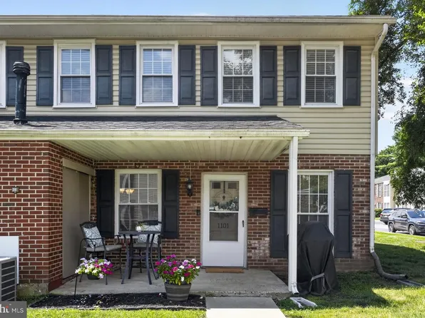 1101 Middleton Pl W, Norristown, PA 19403