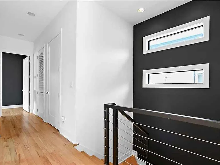 669 E Ave NE #A — Photo 27