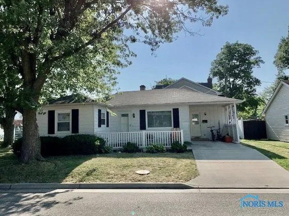 129 Elm Dr, Bryan, OH 43506