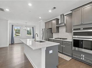 6562 Beacon Dr, Sandy Springs, GA 30328