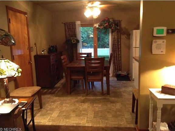 5th image of 28342 Evergreen Ave