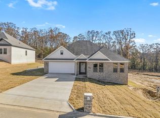 504 Madeleine, Austin, AR 72007
