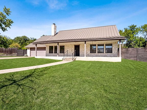 3rd image of 1300 Warbler Dr