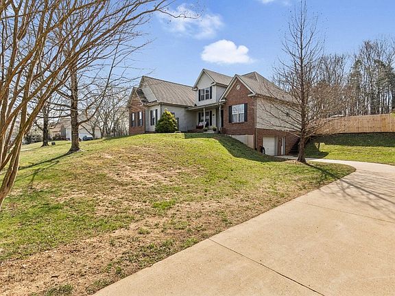 3rd image of 1230 Willow Brook Dr