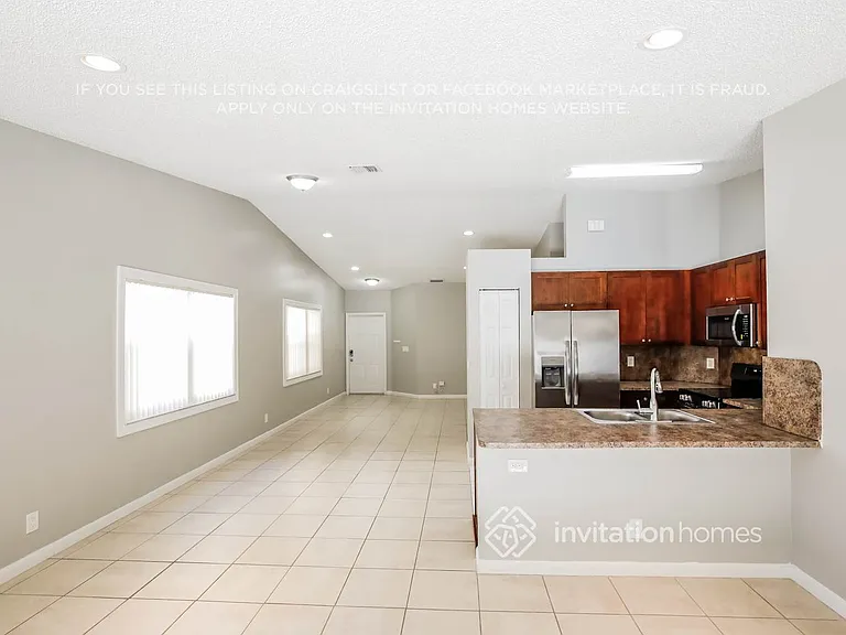 119 NW 44th Ter — Photo 5