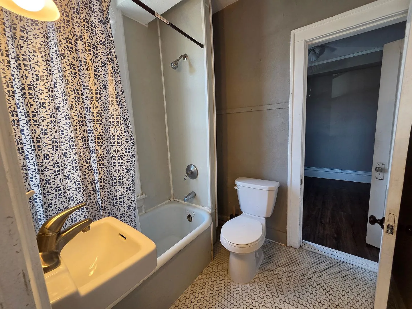 CityView Apartments — Photo 4