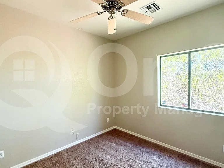 7208 S 30th St — Photo 13