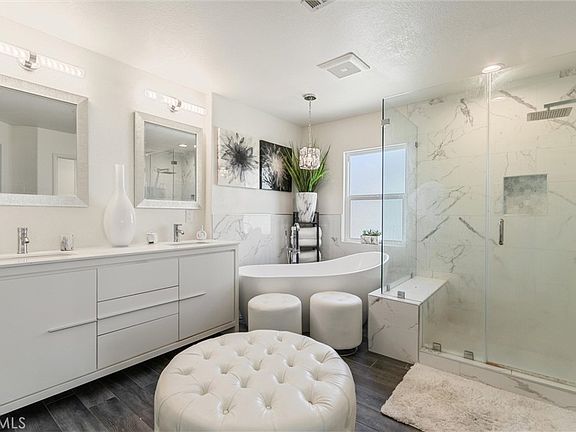 4th image of 43354 Sunny Ln