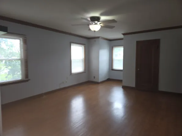 2615 Davenport Ave, Davenport, IA 52803