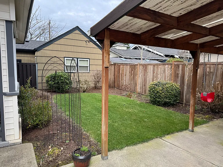 2844 NE 52nd Ave — Photo 12