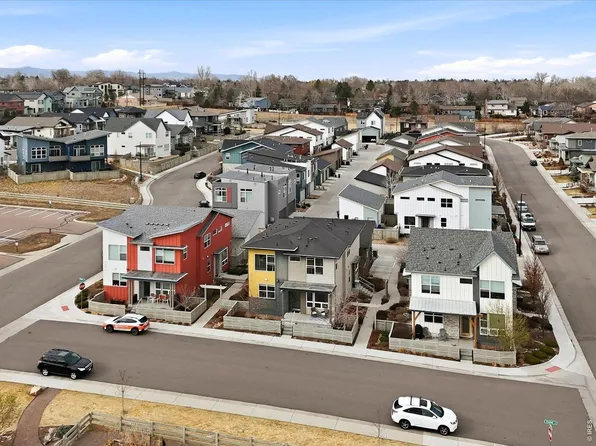 1998 Foxtail Ln #A, Lafayette, CO 80026