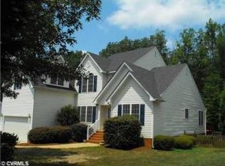 5024 Nairn Ln, Chester, VA 23831