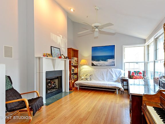 4th image of 1129 Elmwood Ave #A