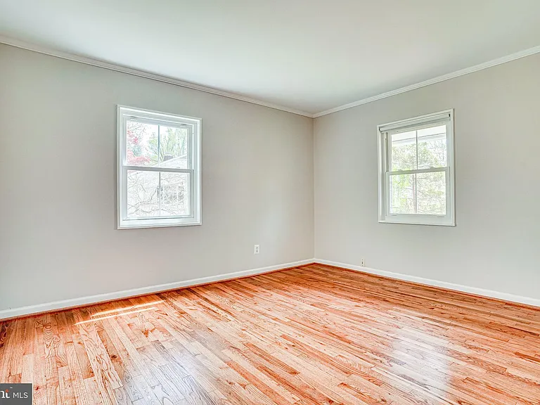 7430 Hastings St — Photo 27