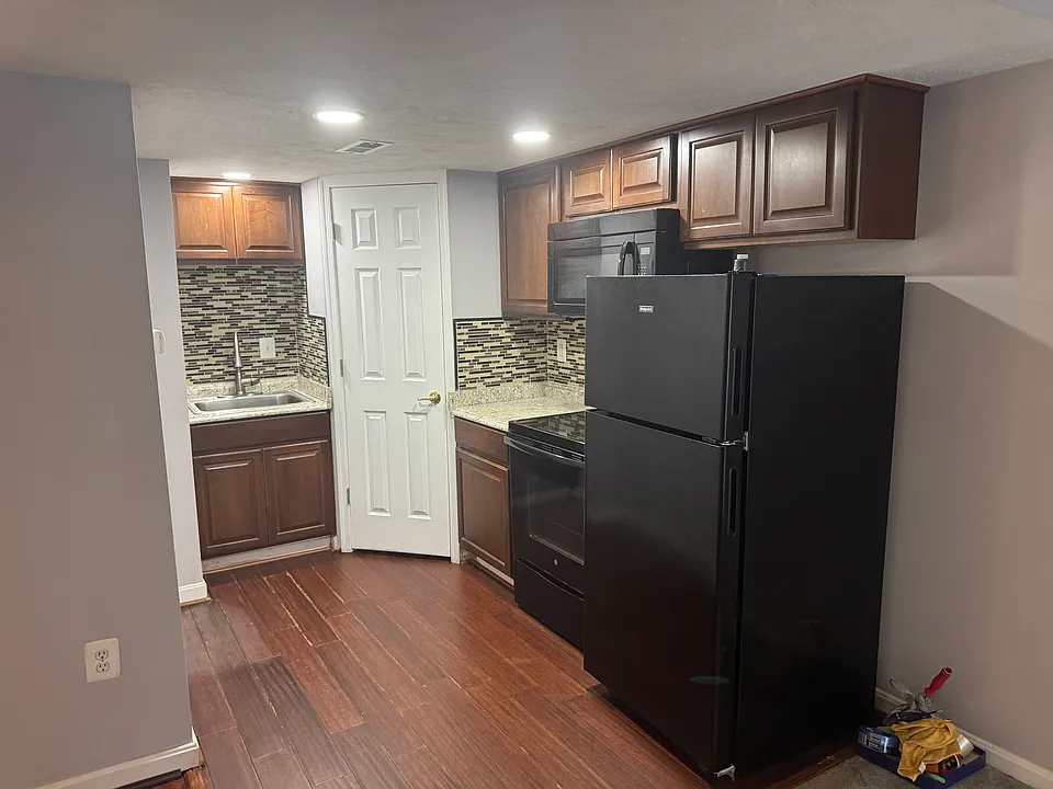 6151 Talk Pl #BASEMENT