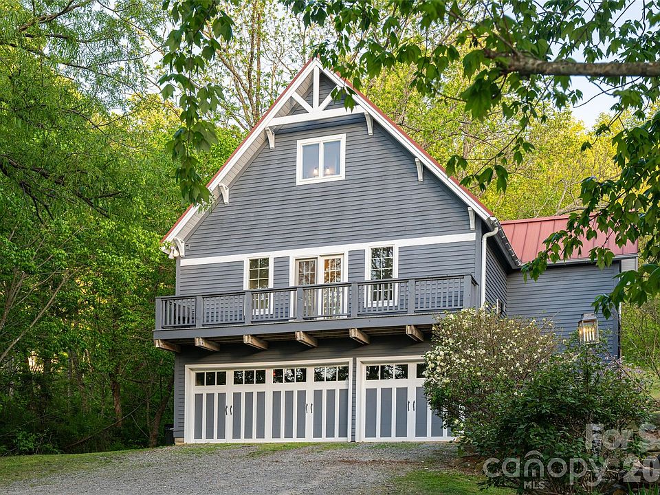 31st image of 10 Dogwood Hills Ln #12