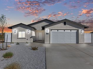 604 W Garis Ave, Ridgecrest, CA 93555