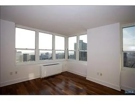 Sold by Prominent Properties Sotheby's International Realty | media 50