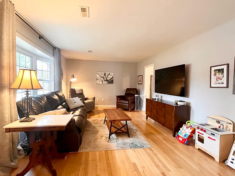 1314 White Dr — Photo 19