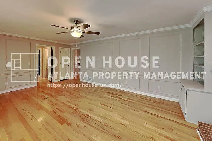 4 bed, 2.5 bath, 3048 sqft, $2,740 — Photo 3
