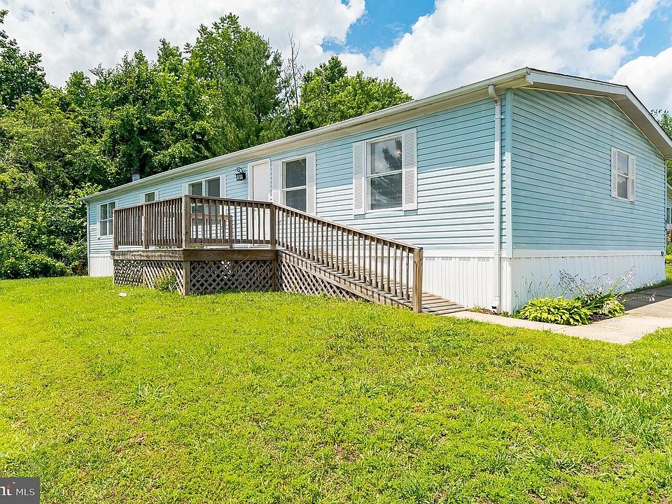 1st image of 476 Sarah Anne Dr