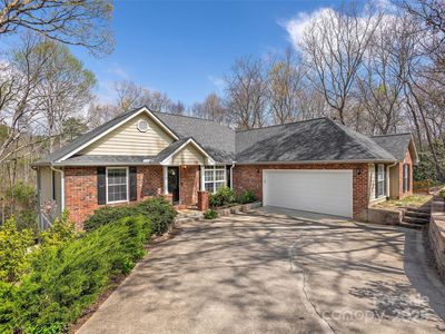 9 Kit Ct, Fletcher, NC, 28732