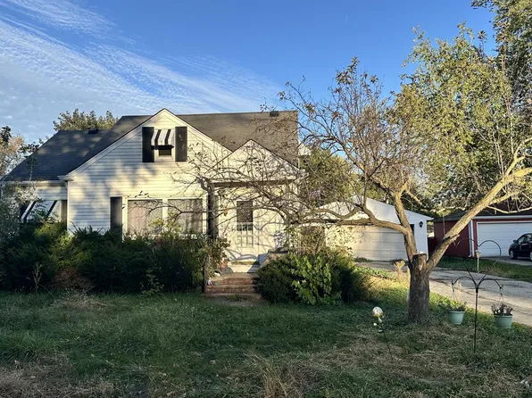 11301 11th AVENUE, Pleasant Prairie, WI 53158