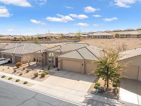 4th image of 1525 W Garnet Ridge Dr