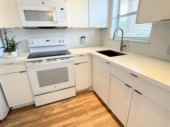 8500 Sunrise Lakes Blvd APT 103, Fort Lauderdale, FL 33322