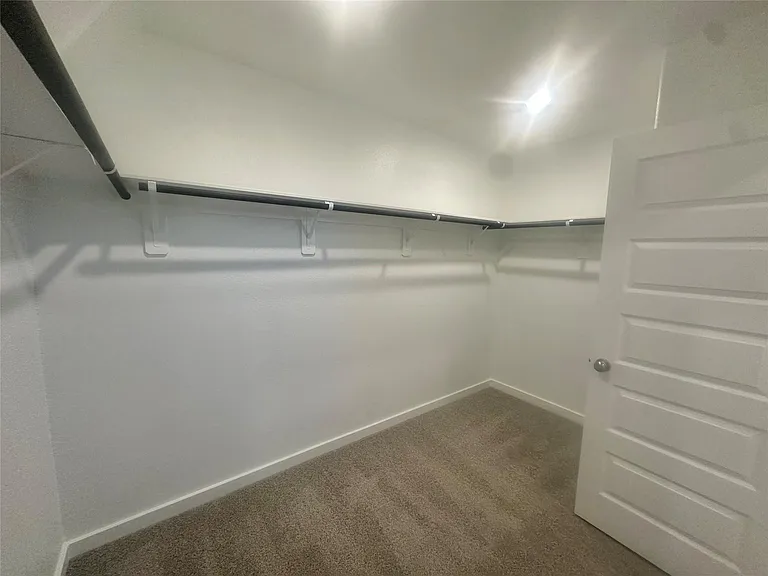9458 Herons Preserve — Photo 10