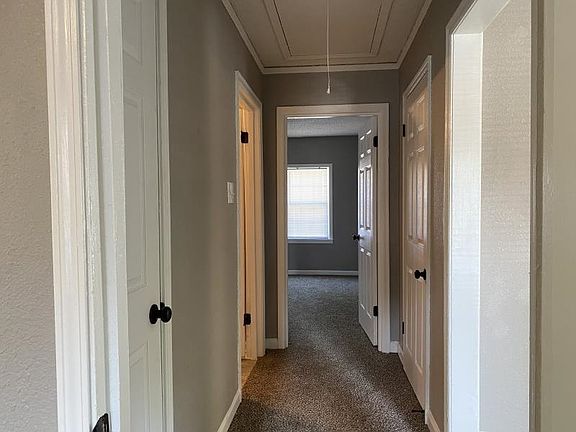 4th image of 2119 Pendleton St