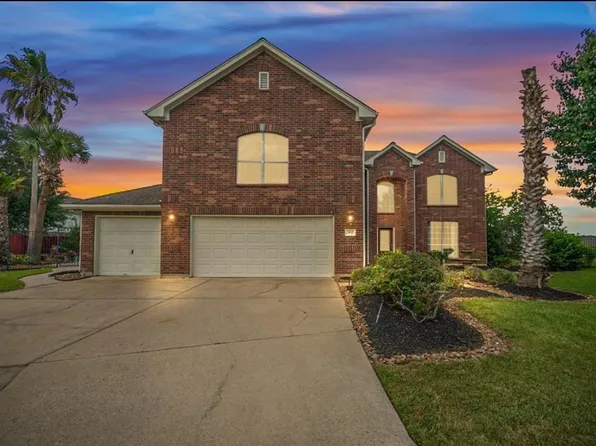 303 N Elder Grove Dr, Pearland, TX 77584