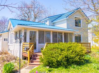 501 N Elm St, Three Oaks, MI