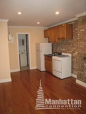 Rented by Manhattan Connection | media 26