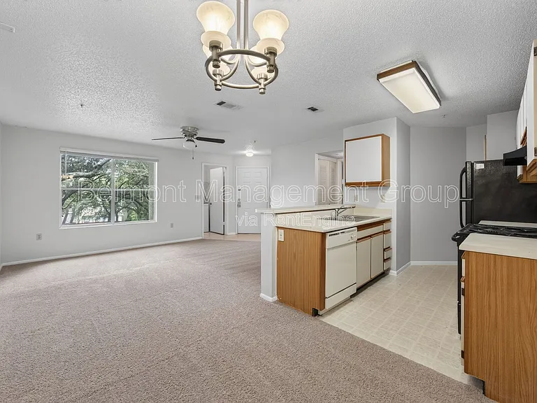 642 Dory Ln #203 — Photo 7