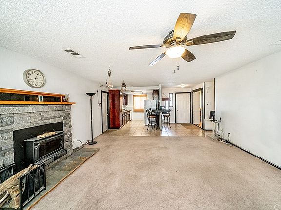 5th image of 16419 Teton St